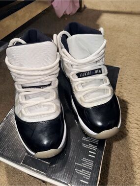 Air Jordan 11 Retro Concord 2011 Men’s Size 8